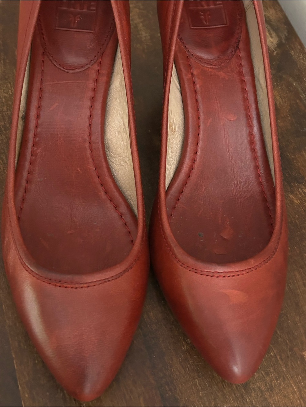 FRYE Regina Pump Red
